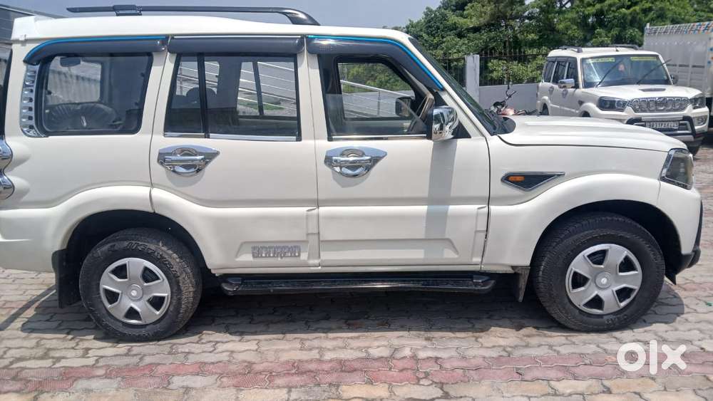 Mahindra Scorpio S2, 2016