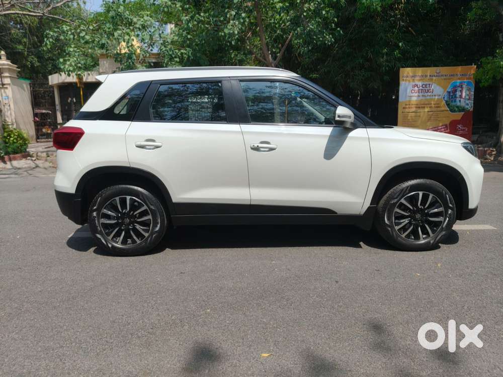 Maruti Suzuki Brezza 1.5 Zxi Plus At Smart Hybrid, 2021, Petrol