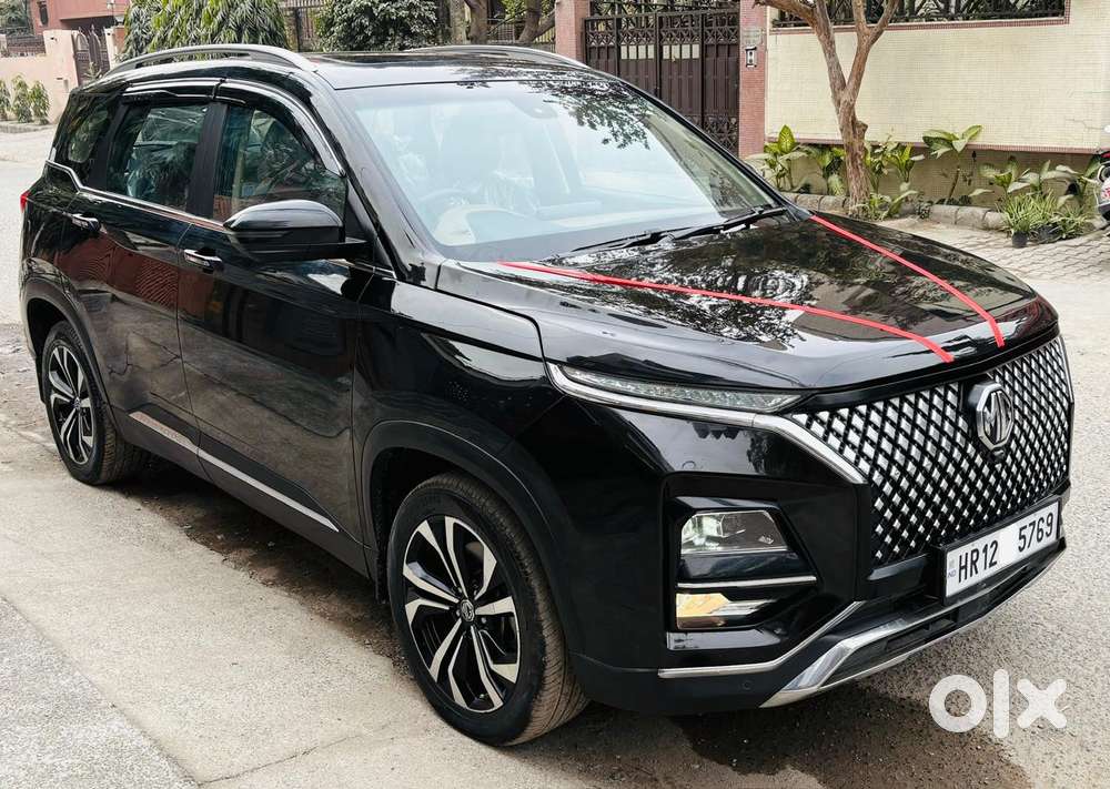 Mg Hector Plus Sharp Pro 1.5 Turbo Petrol  Cvt 7 Str Dual Tone, 2023..