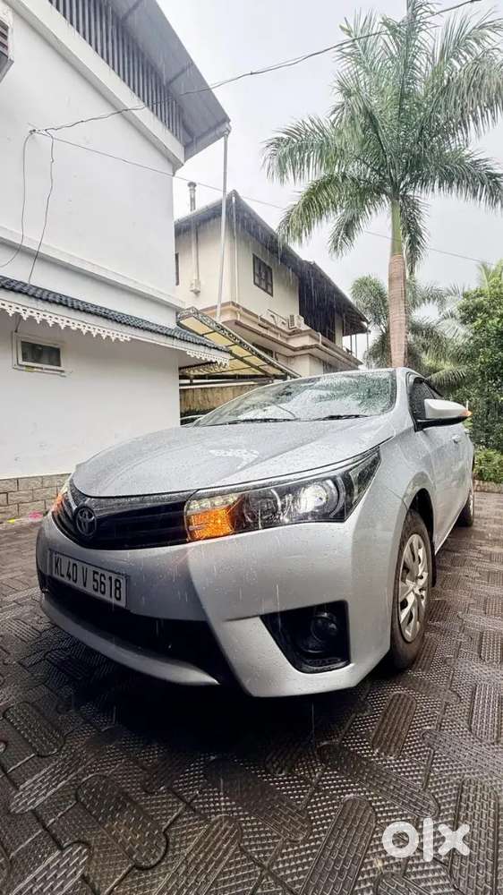 Toyota Corolla Altis 2015 December