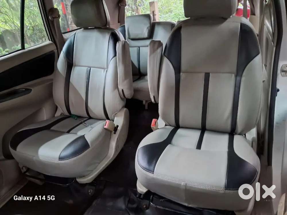 Toyota Innova Hycross 2013