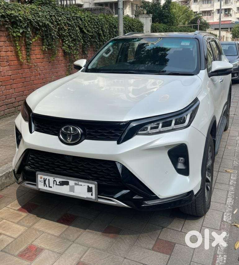 Toyota Fortuner Legender 4x4 At 2.8, 2015