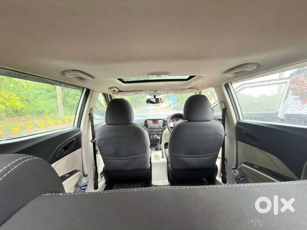 Mahindra Xuv300 W6 Diesel, 2023, Diesel