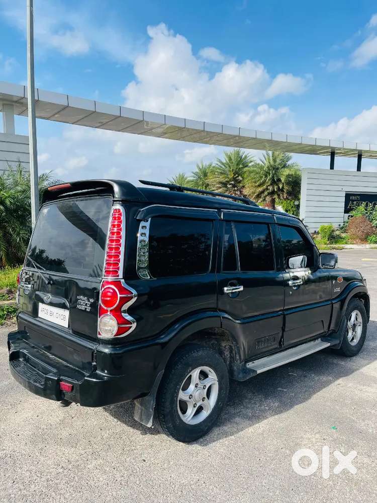 Mahindra Scorpio 2010 Diesel 2nd Owner Top Model Chilled Ac Fix 3 Lakh