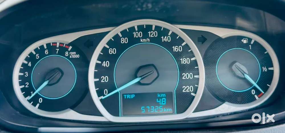 Ford Figo Titanium, 2016, Petrol