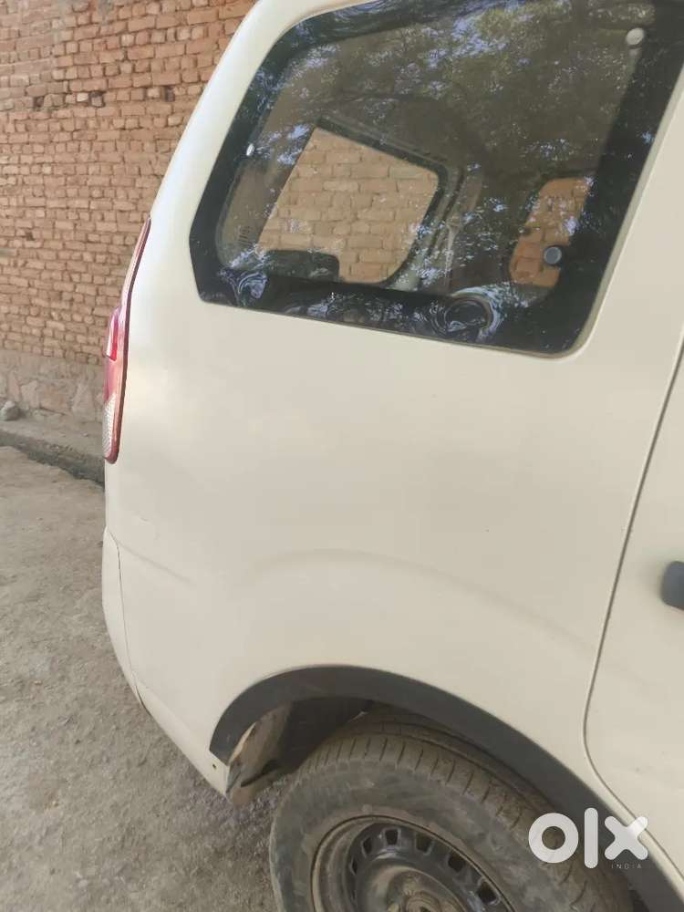 Mahindra Xylo 2016