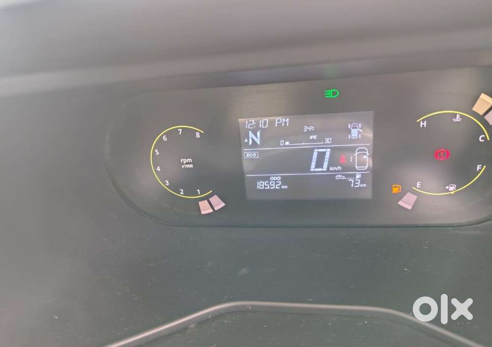Tata Nexon 1.5 Revotorq Xza Plus Dual Tone Roof Amt (s), 2024, Petro..