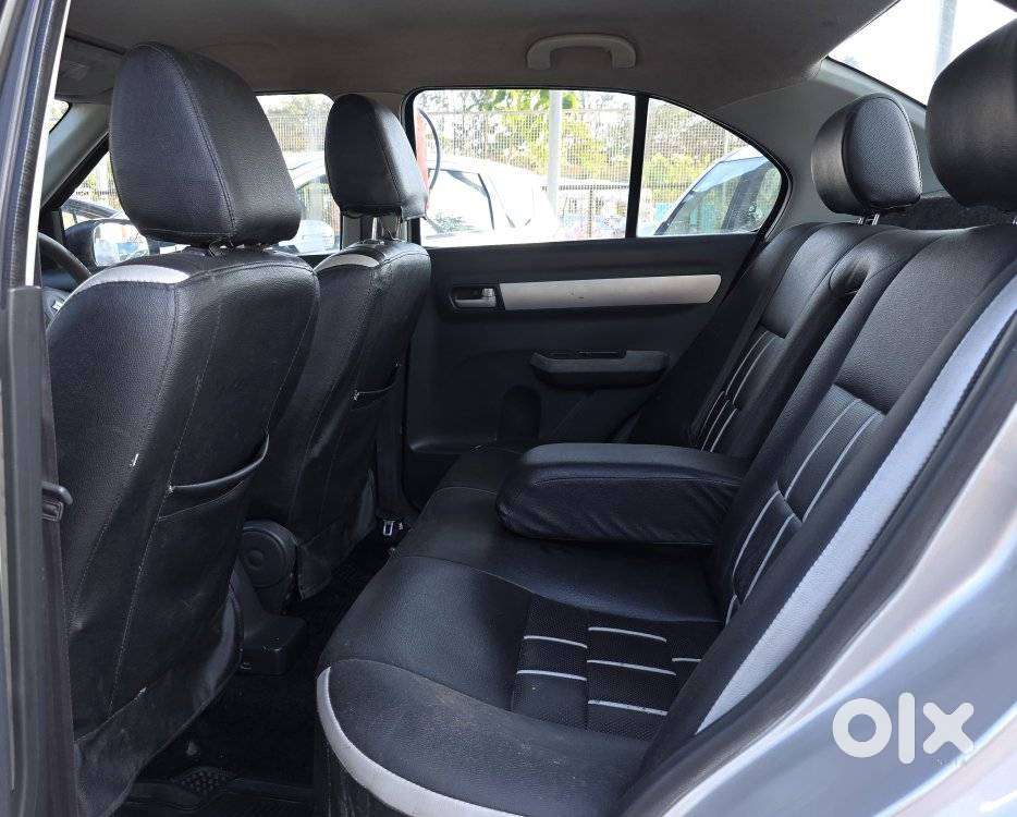 Maruti Suzuki Dzire 1.2 Vxi, 2011, Petrol