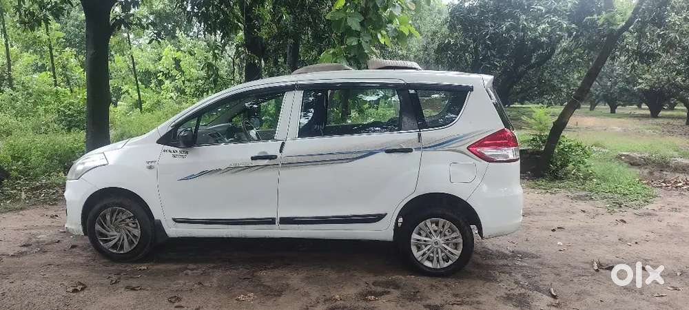 Maruti Suzuki Ertiga 2017 Lxi Variant