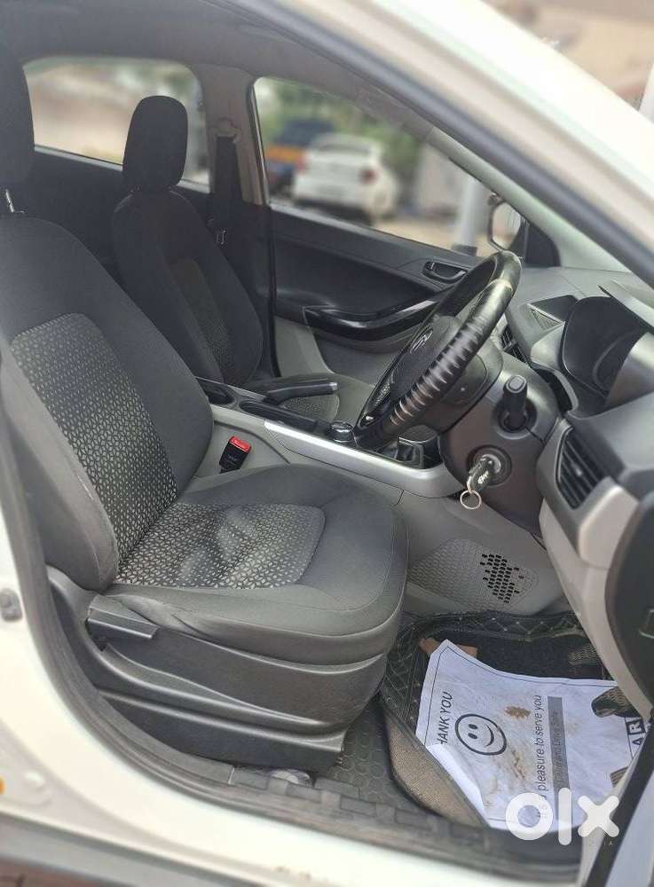 Tata Nexon 1.2 Revotron Xm (s), 2018, Petrol