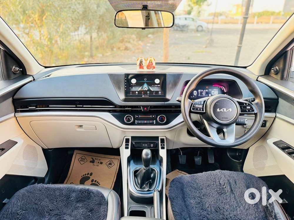 Kia Carens 1.4 Premium 7 Str, 2022, Petrol