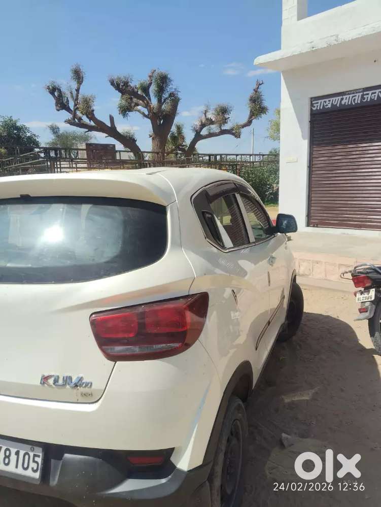 Mahindra Kuv 100 Model 2016 Second Owner Diesel