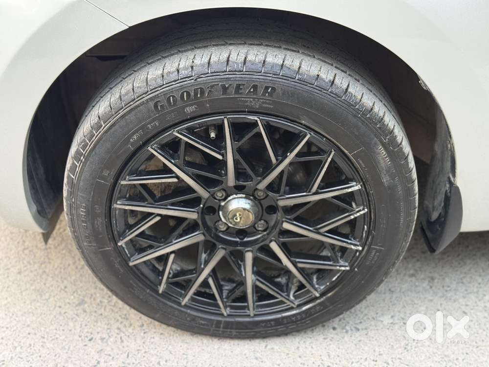 Maruti Suzuki Swift Vvt Lxi, 2022, Petrol