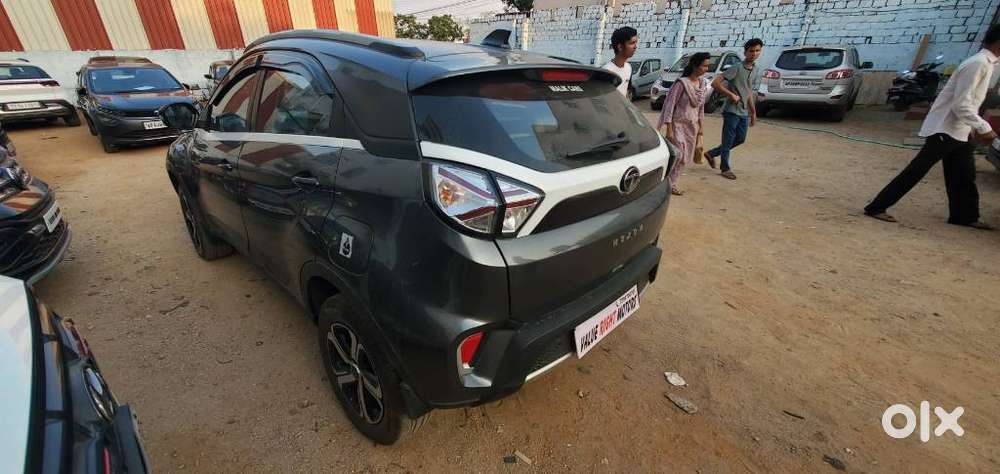 Tata Nexon Xz Plus Luxs, 2023, Petrol