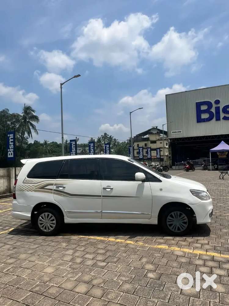 Toyota Innova 2.5 Diesel Manual 2012
