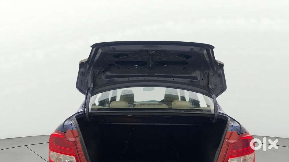 Maruti Suzuki Swift Dzire Zxi + Mt, 2017, Petrol