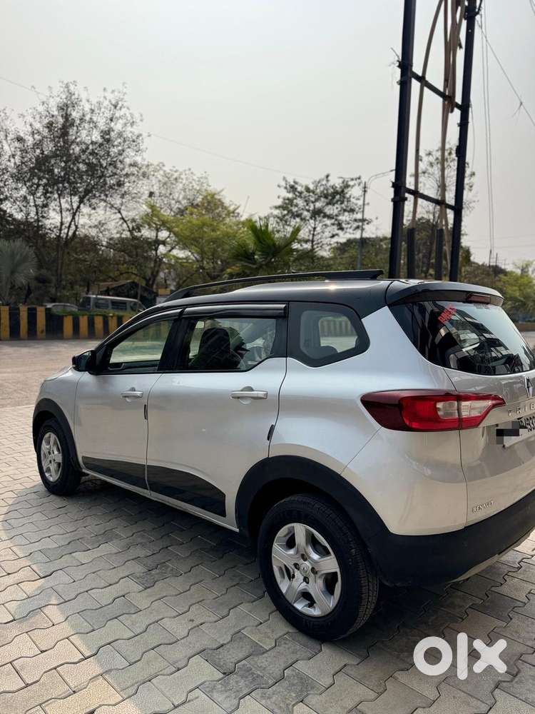 Renault Triber Rxt, 2022, Petrol