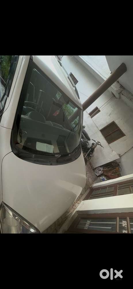 Maruti Suzuki Manual Petrol 2011
