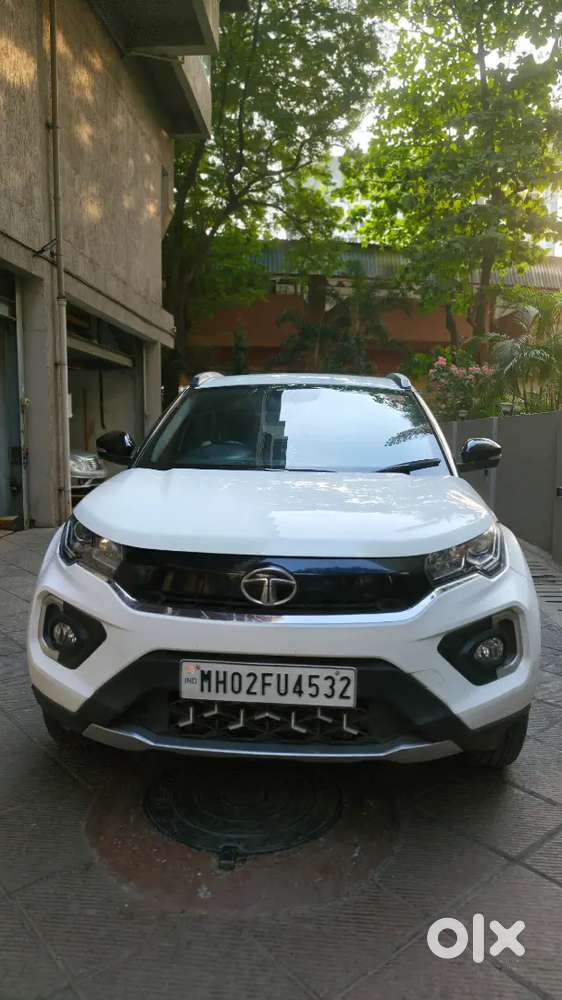 Tata Nexon Amt Diesel 2022 With Sunroof