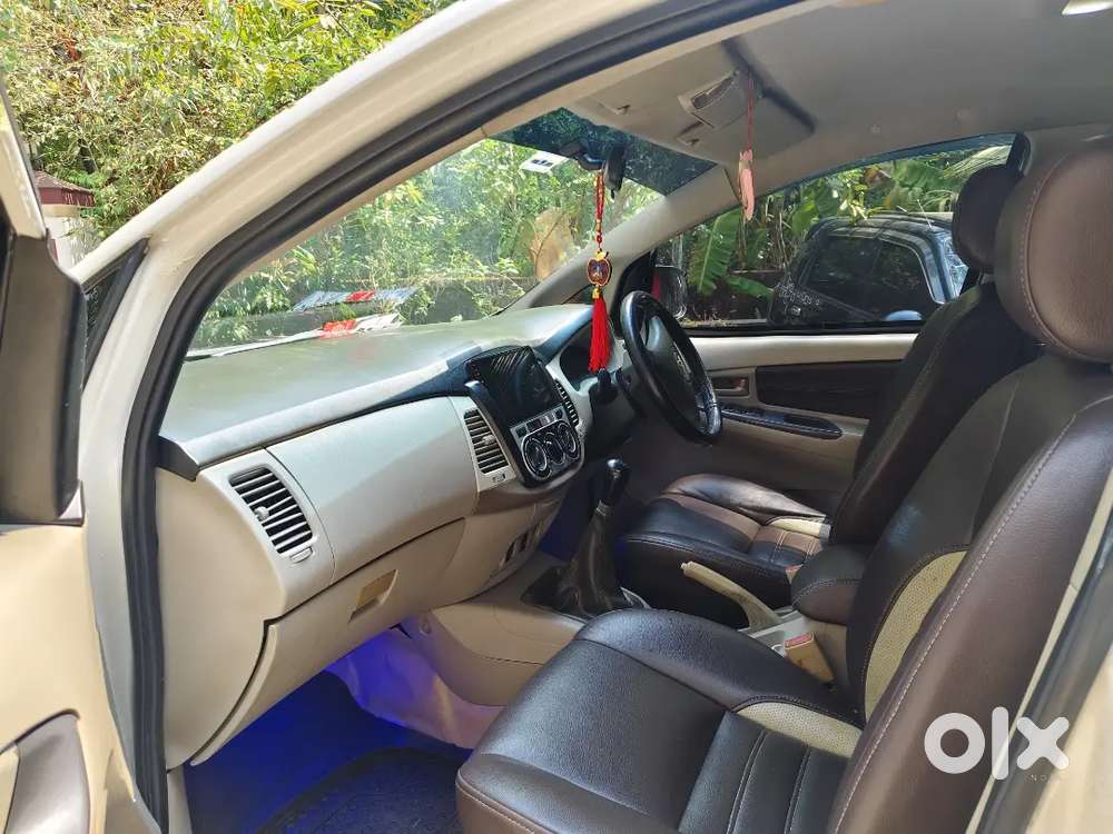 Toyota Innova 2010 Diesel 215000 Km Driven