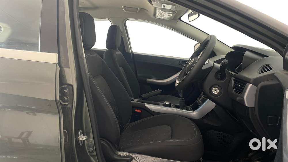 Tata Nexon 1.2 Revotron Xm (s), 2021, Petrol
