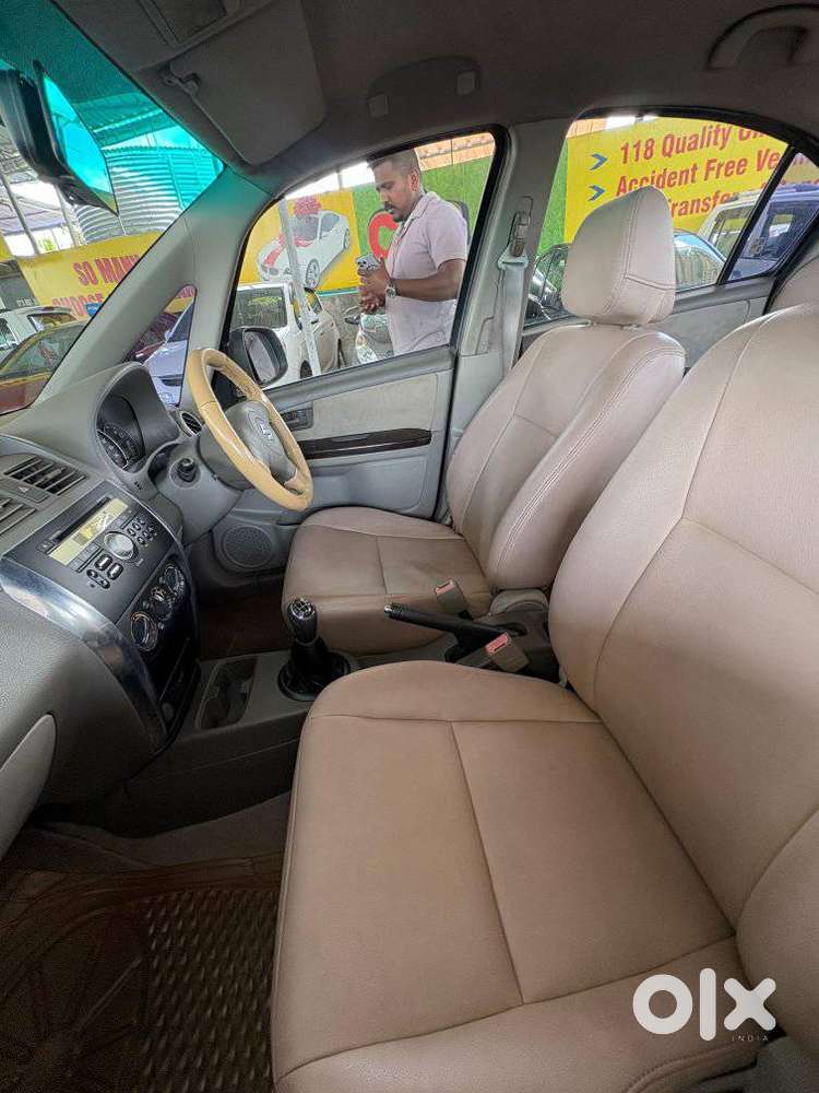 Maruti Suzuki Sx4 2007-2012 Vxi Bsiv, 2011, Petrol