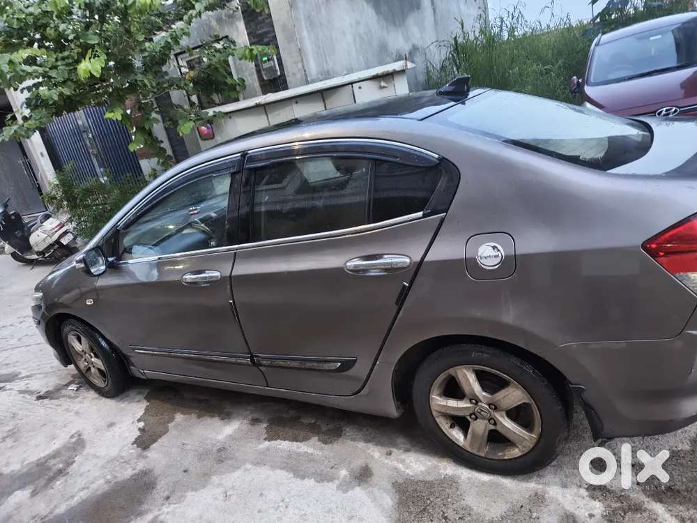 Honda City 1.5 V 2011