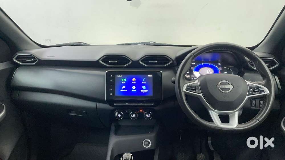 Nissan Magnite 1.0 Xv Premium, 2024, Petrol