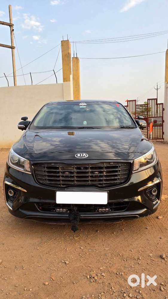 Kia Carnival Premium, 2021, Diesel