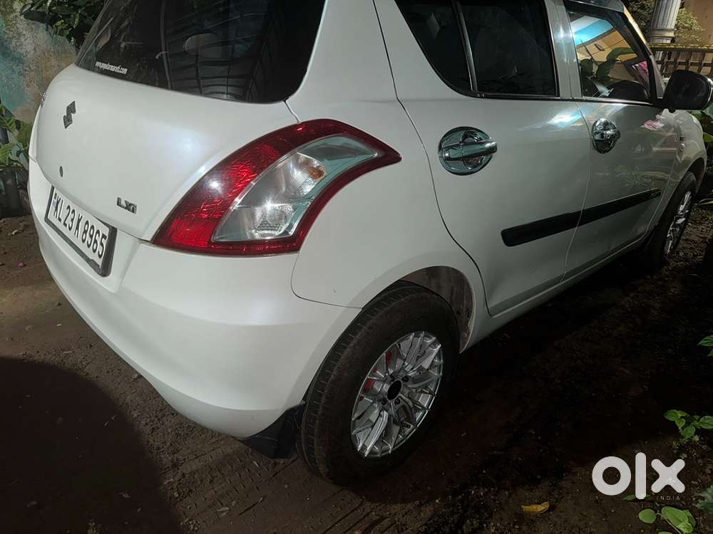 Maruti Suzuki Swift 2015 Petrol Well Maintained