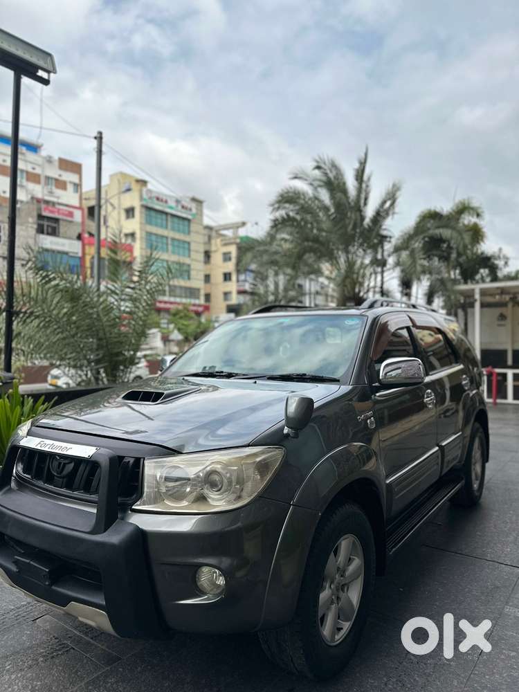 Toyota Fortuner Diesel 2012