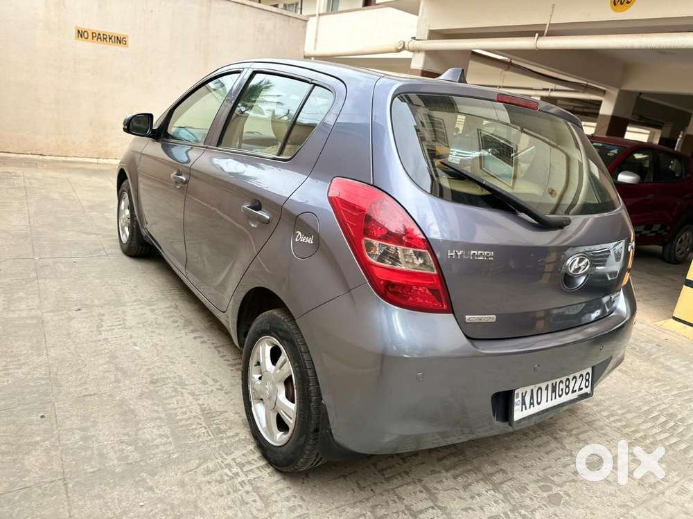 Hyundai I20 Asta 1.4 Crdi With Avn 6 Speed, 2011, Diesel