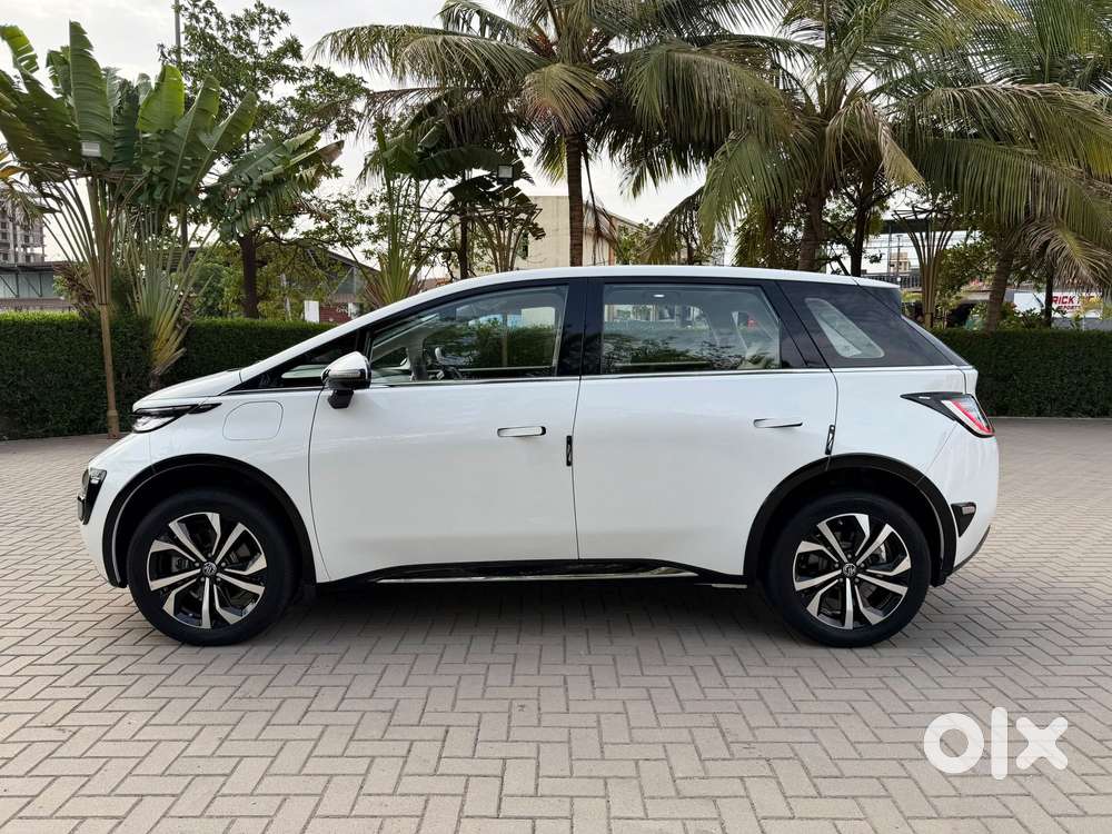 Mg Windsor Ev Essence, 2025, Electric