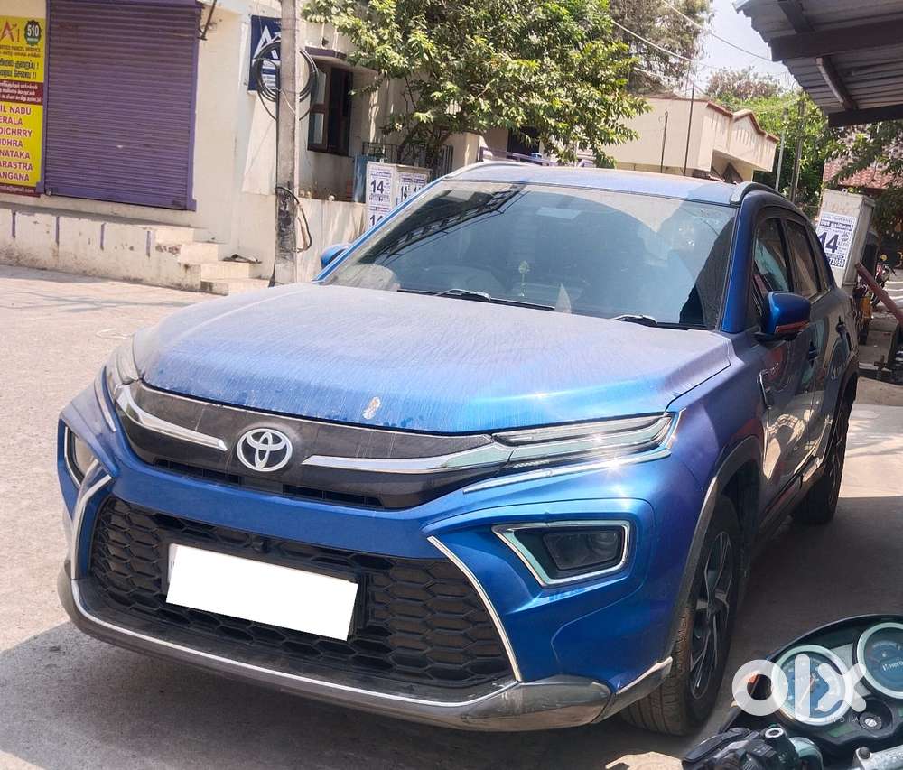Toyota Urban Cruiser Hyryder 1.5 V Hybrid, 2023, Petrol