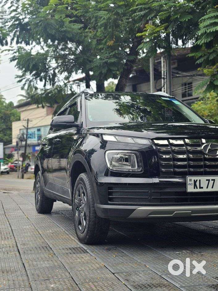 Hyundai Venue S 1.2 Petrol, 2023, Petrol