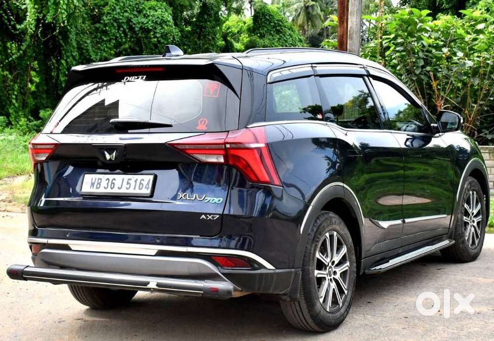 Mahindra Xuv700 2.0 Ax 7 Petrol Mt Str, 2022, Petrol