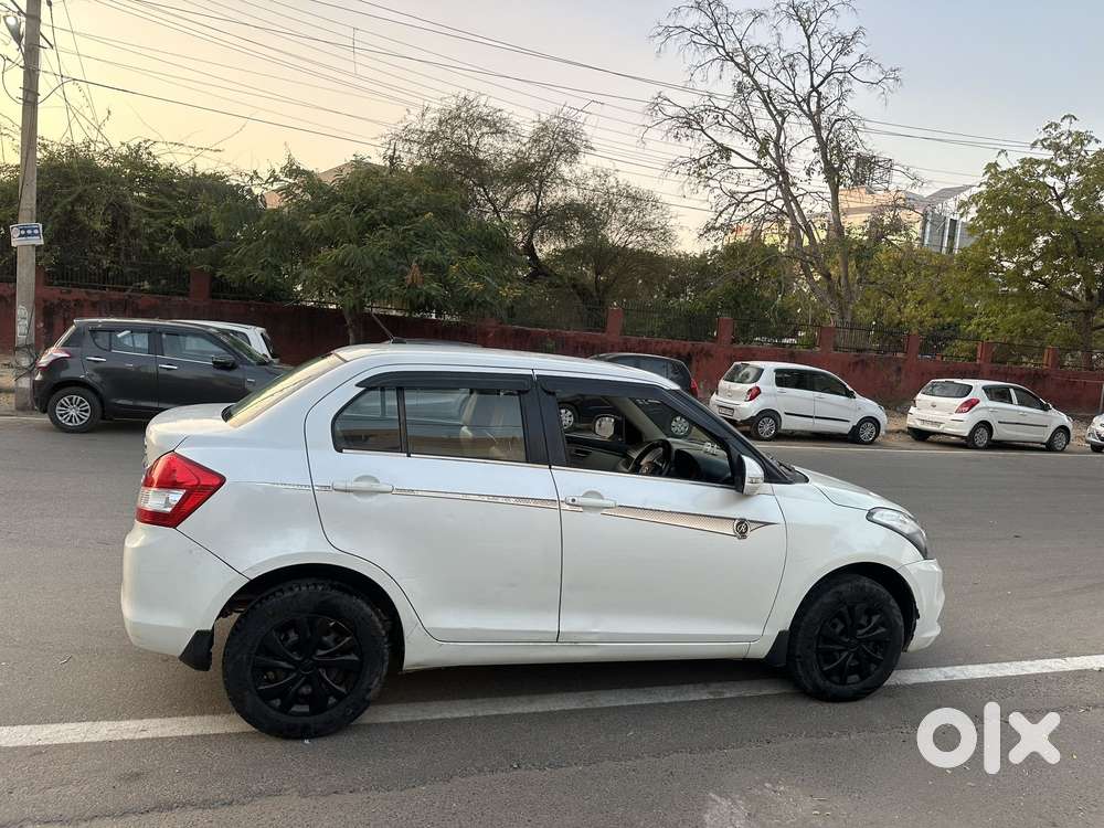 Maruti Suzuki Swift Dzire 1.2 Vxi Regal Limited Edition, 2015, Petro..