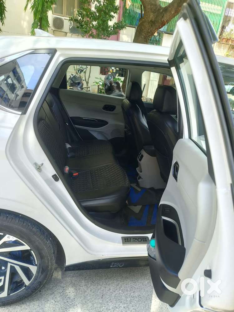 Hyundai I20 Petrol Asta Dual Tone, 2024, Petrol
