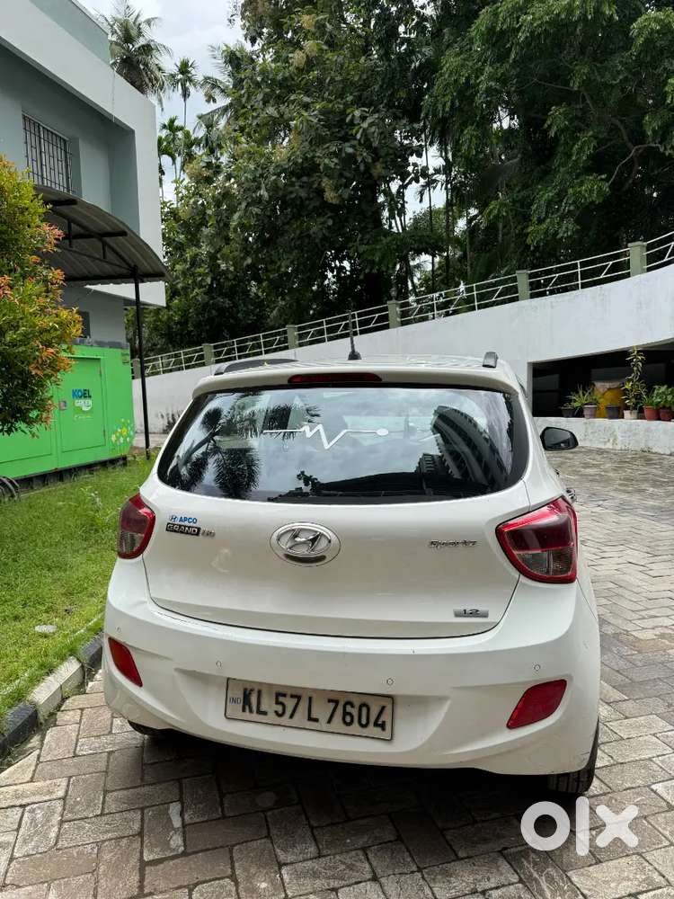 Hyundai Grand I10 2015 Petrol Well Maintained