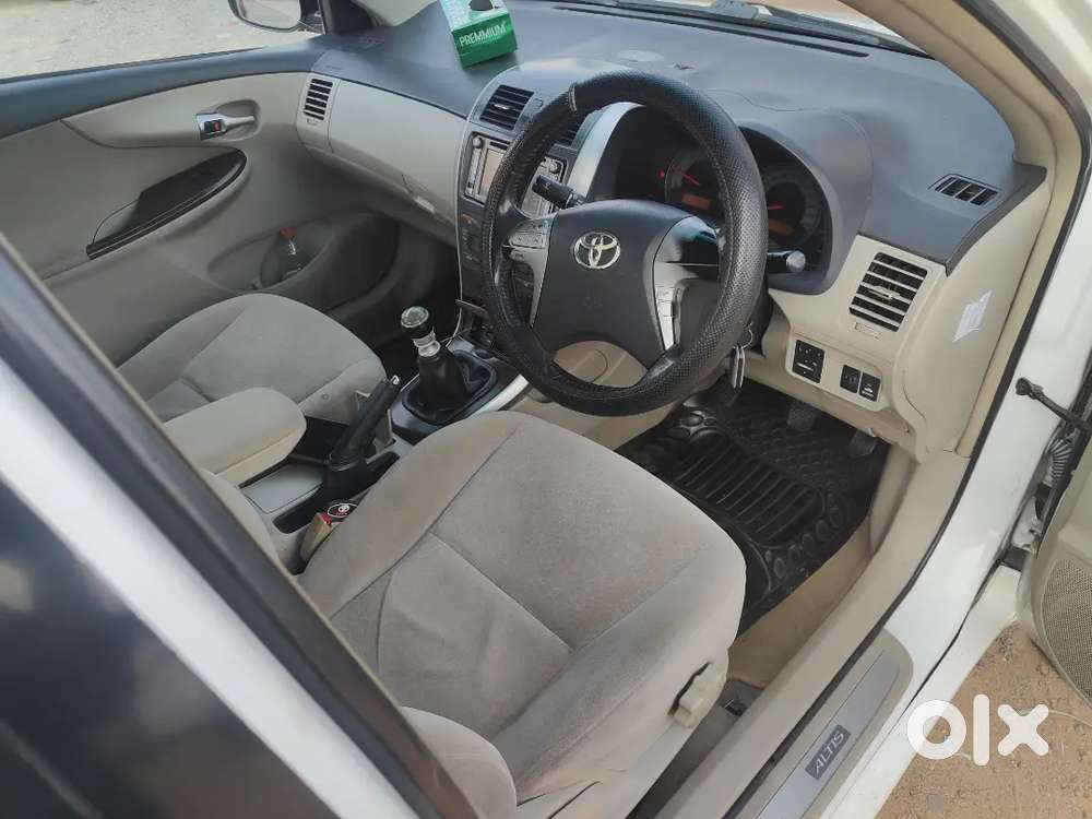 Toyota Corolla Altis 2012 Diesel Manual