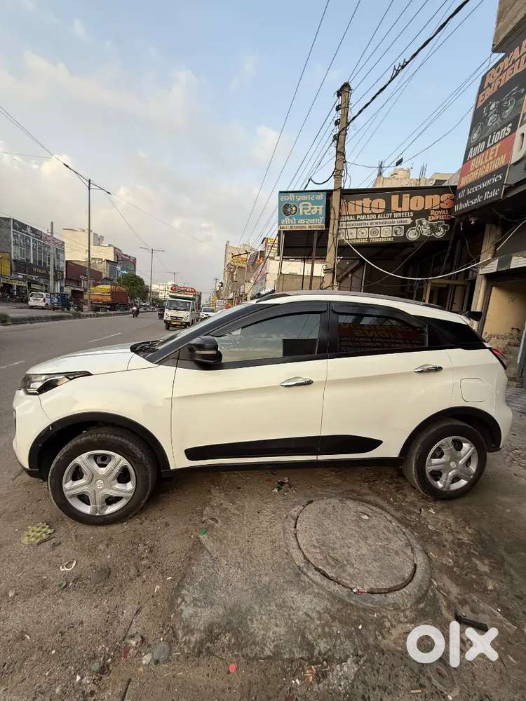 Tata Nexon Cng