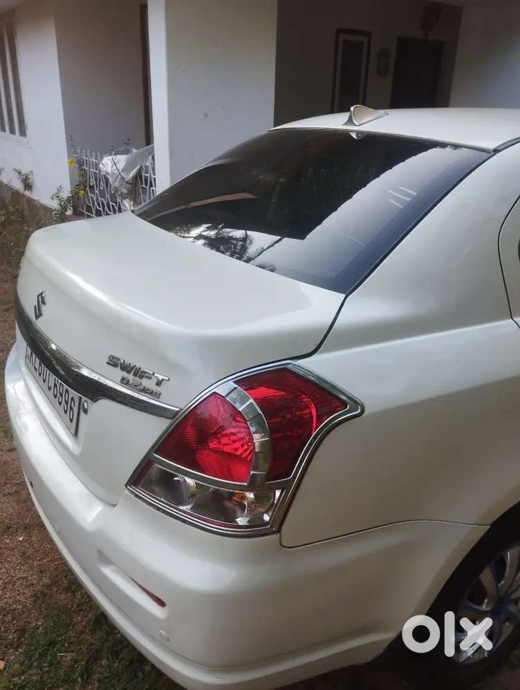 Maruti Suzuki Dzire 2011 Petrol 100000 Km Driven