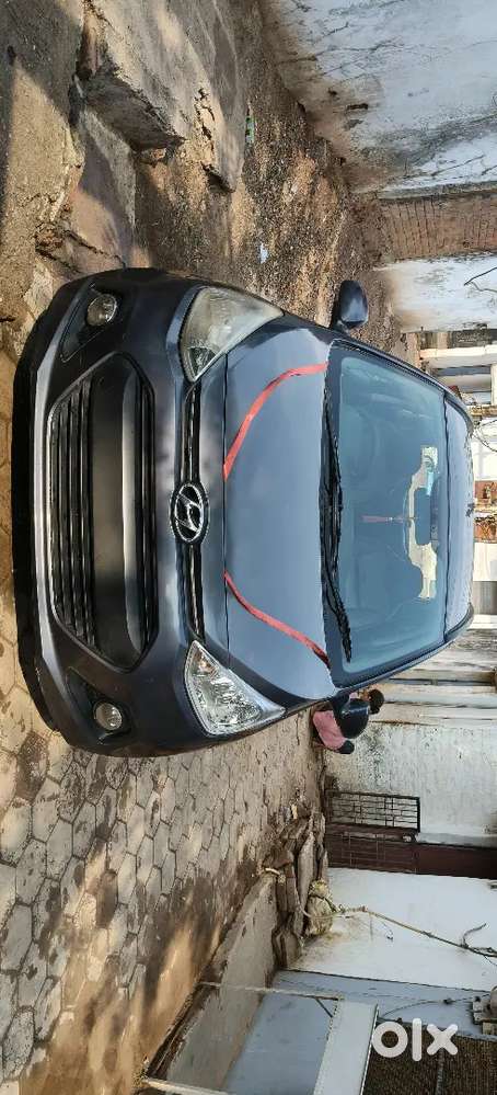 Hyundai Grand I10 2015 Petrol 28000 Km Driven