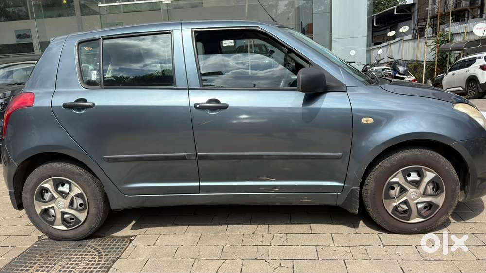 Maruti Suzuki Swift Lxi Optional-o, 2009, Petrol