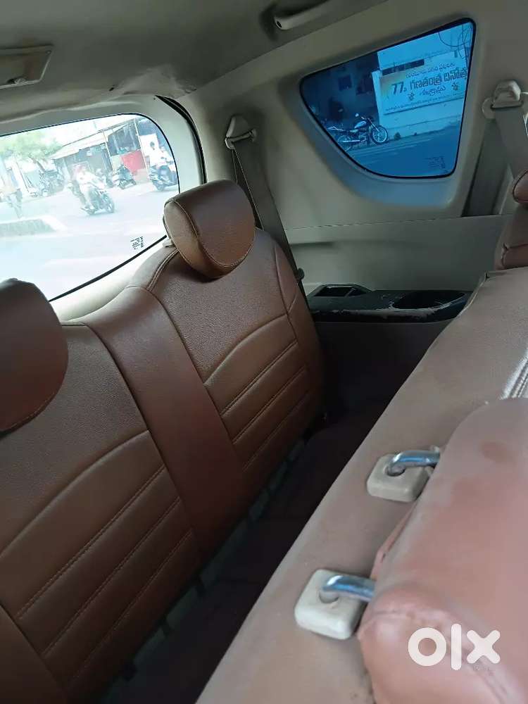 Maruti Suzuki Ertiga 2012
