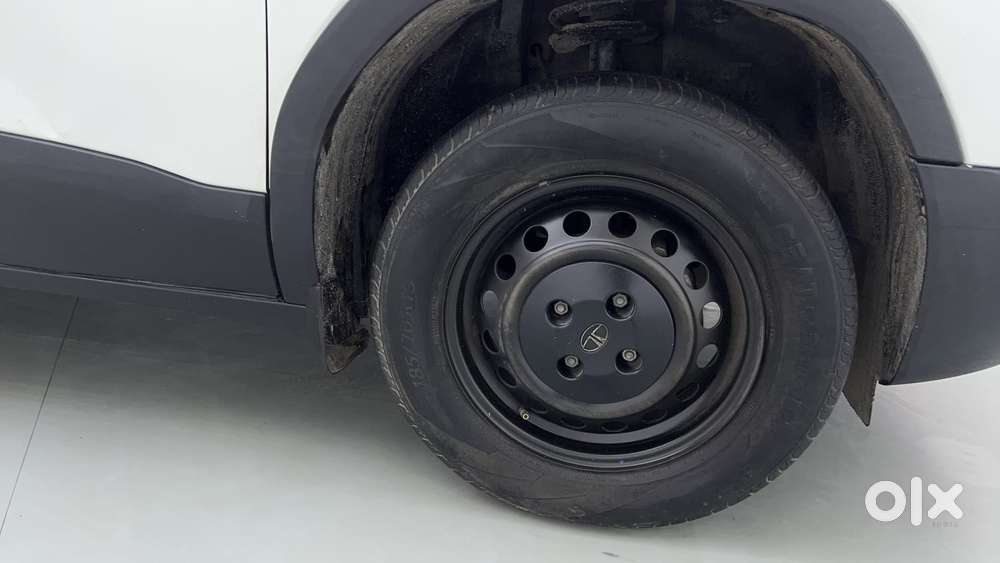 Tata Punch Pure, 2023, Petrol