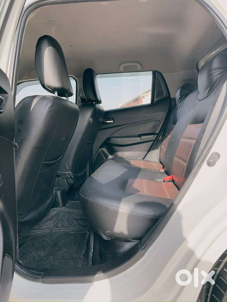 Maruti Suzuki Swift Vxi + Manual, 2018, Cng & Hybrids