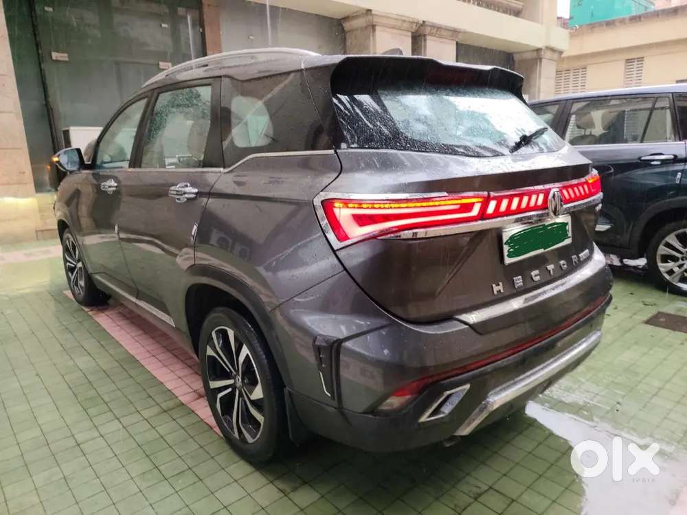 Mg Hector Plus 2023 Petrol Well Maintained