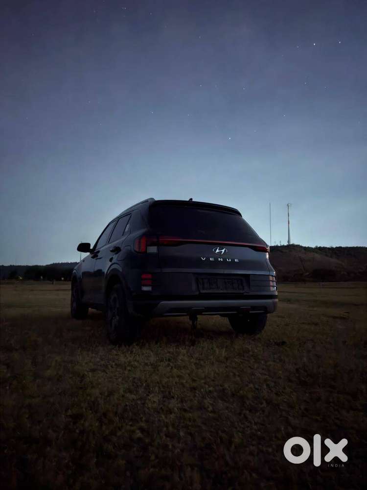 Hyundai Venue S Petrol 2025
