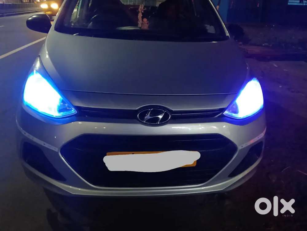 Hyundai Xcent 2017 Diesel 300000 Km Driven